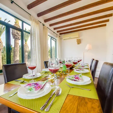 9 Person In Alcudia (Mallorca)